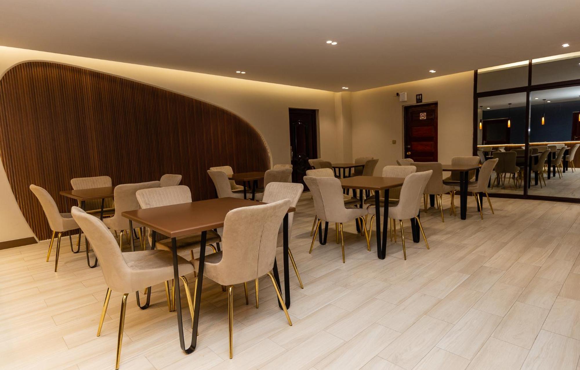 Perola Hotel Maputo Exteriör bild